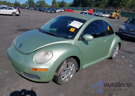 2008 Volkswagen New Beetle S z USA, uszkodzony, nr VIN 3VWPW31C28M509827